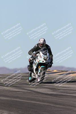 media/Dec-07-2025-CVMA (Sun) [[3e7d2de5dc]]/Race 7-Formula Lightweight Twins Shootout/